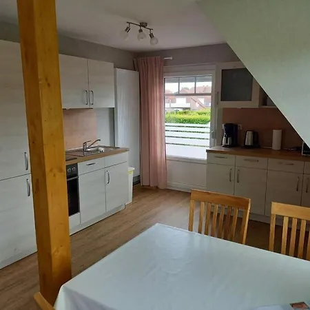 With 1 Bedroom קרוליננזיל
