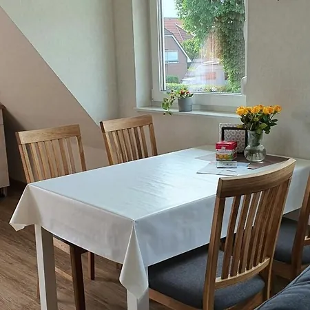 With 1 Bedroom קרוליננזיל