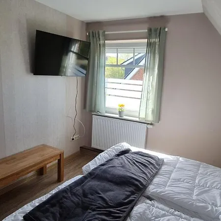 With 1 Bedroom Σπίτι διακοπών Carolinensiel